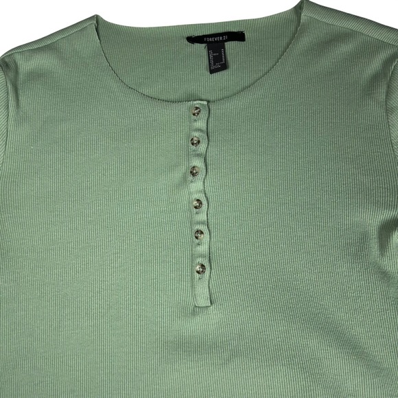 Forever 21 Ribbed Henley Crop Top Long Sleeve Sage Green Size Medium - Picture 3 of 7